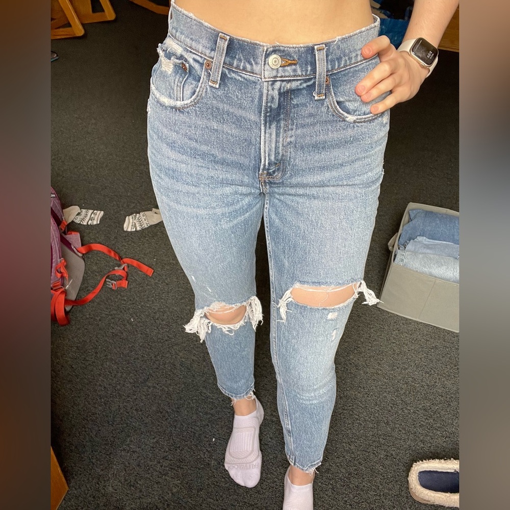 Abercrombie and fitch high rise mom jeans